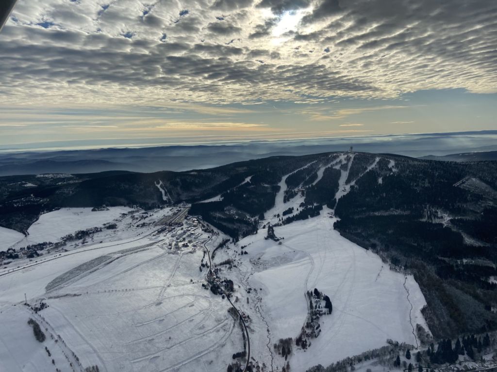 Blick auf den Klinovec im Winter
